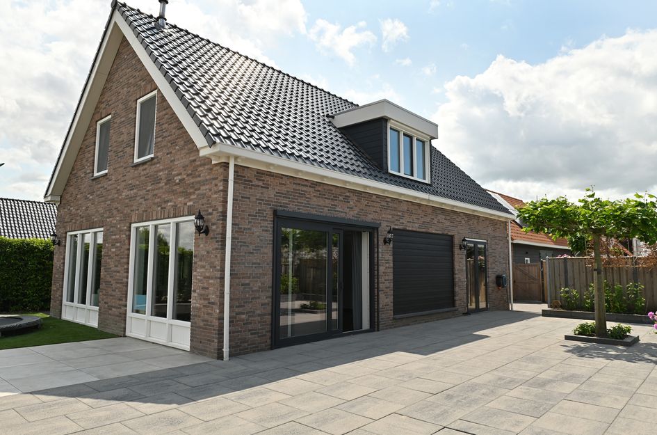 Sluisweg 8I