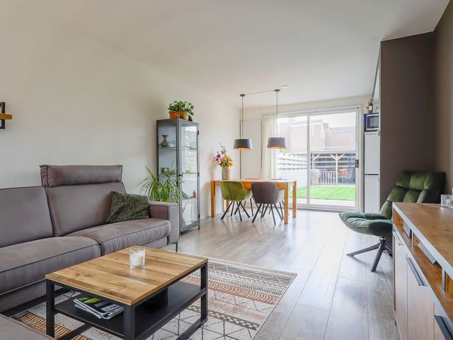 Burgemeester Elmersstraat 27, Sijbekarspel