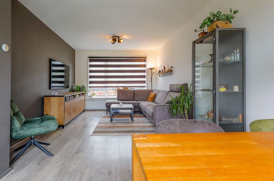 Burgemeester Elmersstraat 27