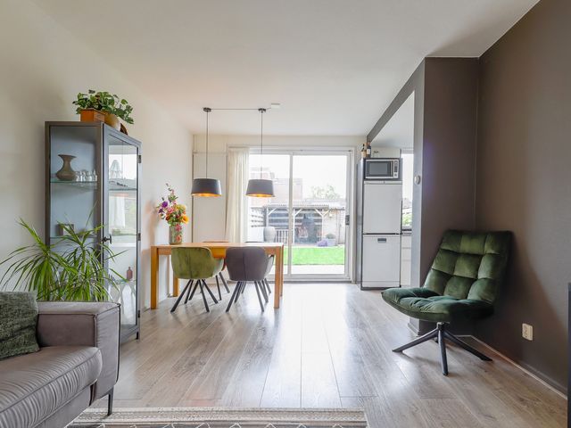 Burgemeester Elmersstraat 27, Sijbekarspel