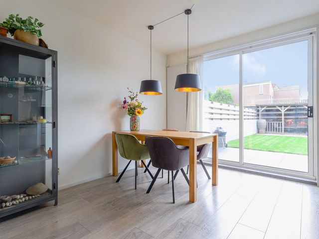 Burgemeester Elmersstraat 27, Sijbekarspel