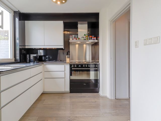 Burgemeester Elmersstraat 27, Sijbekarspel