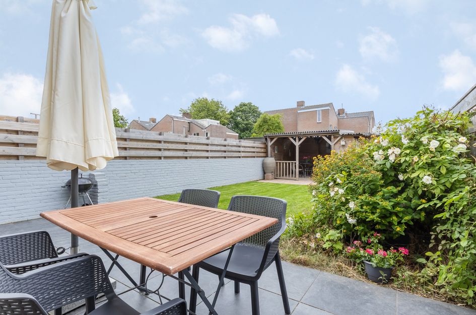 Burgemeester Elmersstraat 27