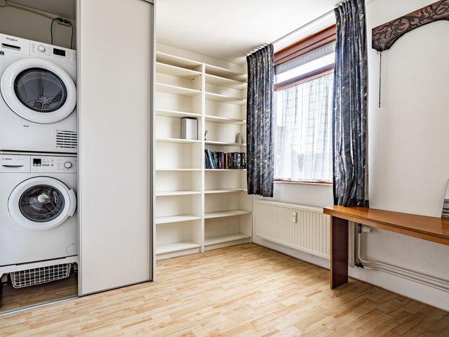 Sir Winston Churchillweg 37, Voorschoten