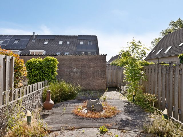 Leeuwerik 1, Bergambacht