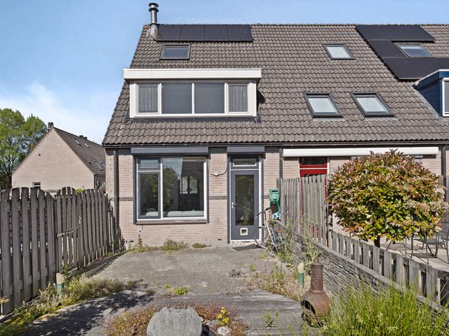 Leeuwerik 1, Bergambacht