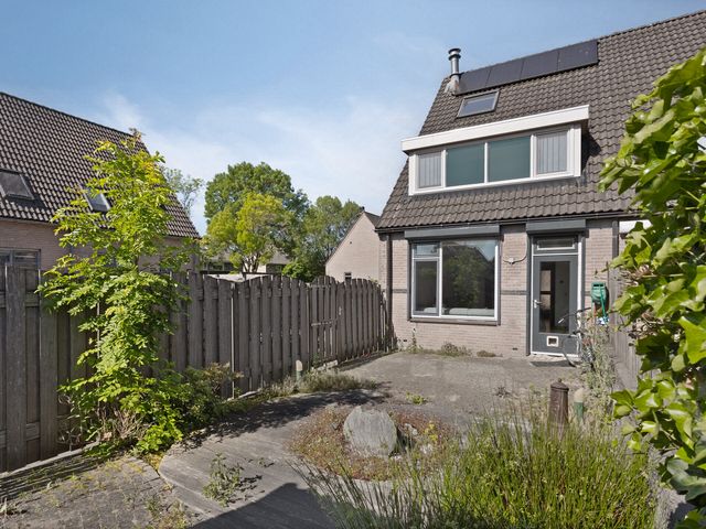 Leeuwerik 1, Bergambacht