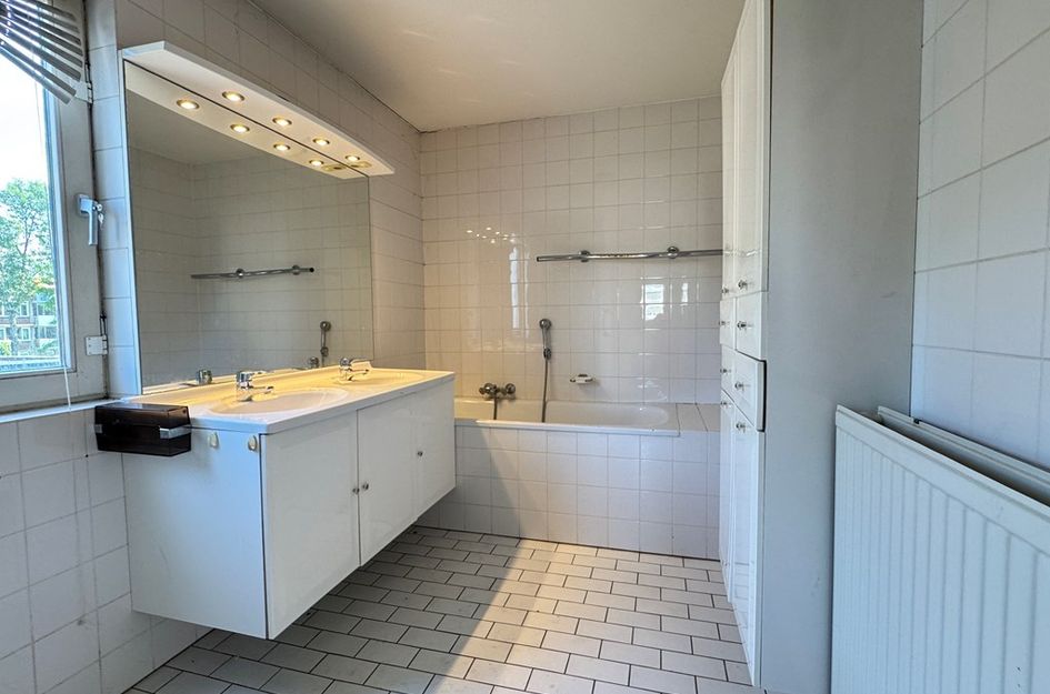 Bisschop Paredisstraat 29
