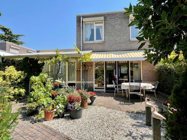 Bisschop Paredisstraat 29, Venlo