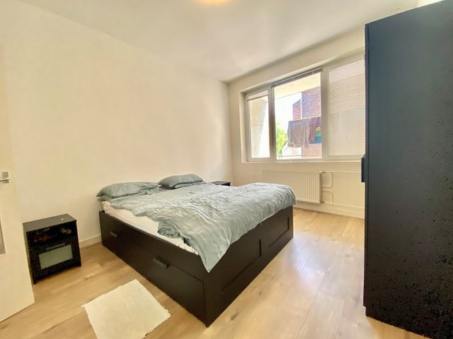 Bergweg 164B, Rotterdam