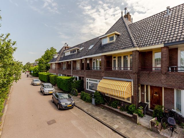 Waldeck Pyrmontlaan 15, Overveen