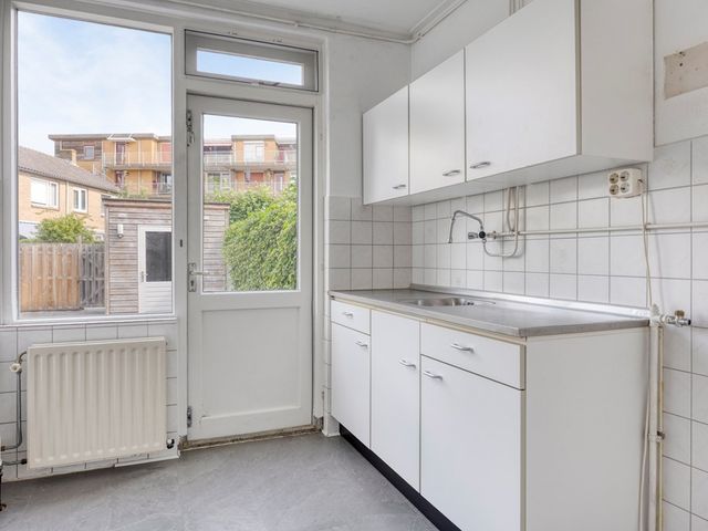 Zonnebloemstraat 6, Alblasserdam