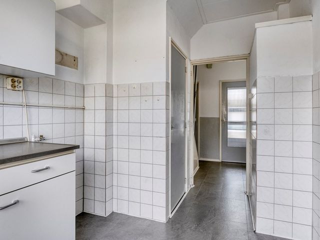 Zonnebloemstraat 6, Alblasserdam