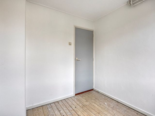 Zonnebloemstraat 6, Alblasserdam