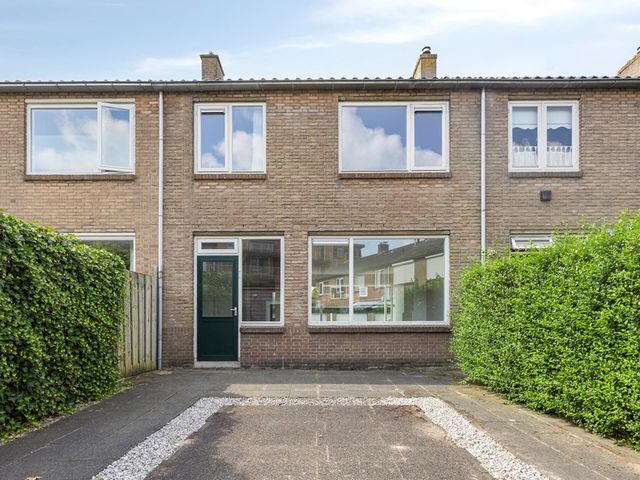 Zonnebloemstraat 6, Alblasserdam