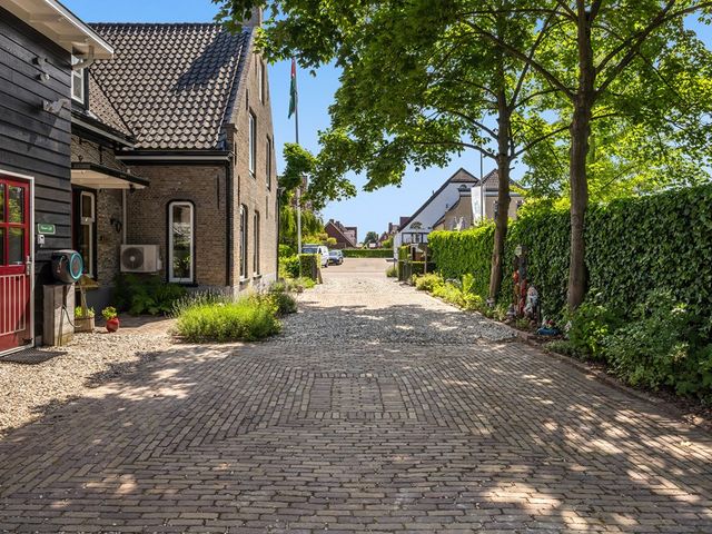 Dorpsstraat 23, Hendrik-Ido-Ambacht