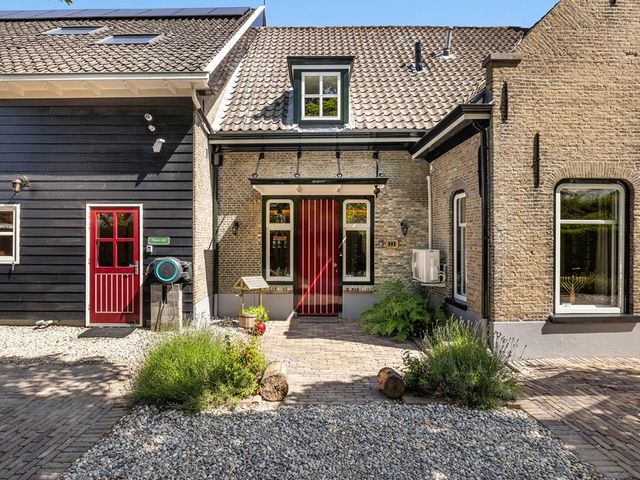 Dorpsstraat 23, Hendrik-Ido-Ambacht