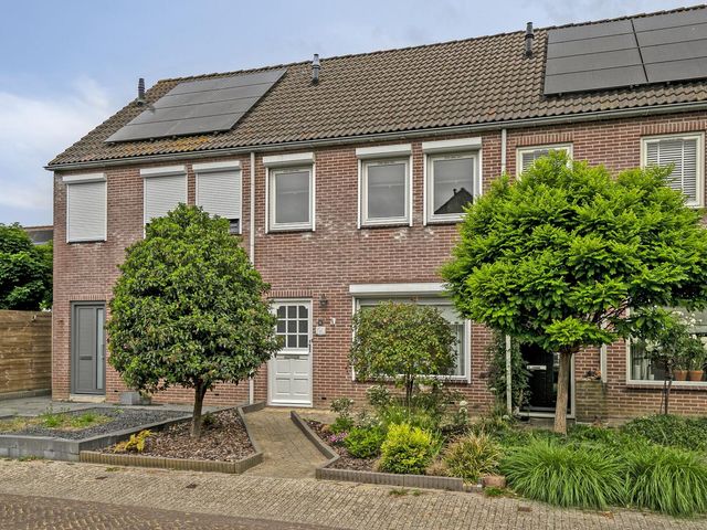 Jan Greshofflaan 11, Kloetinge