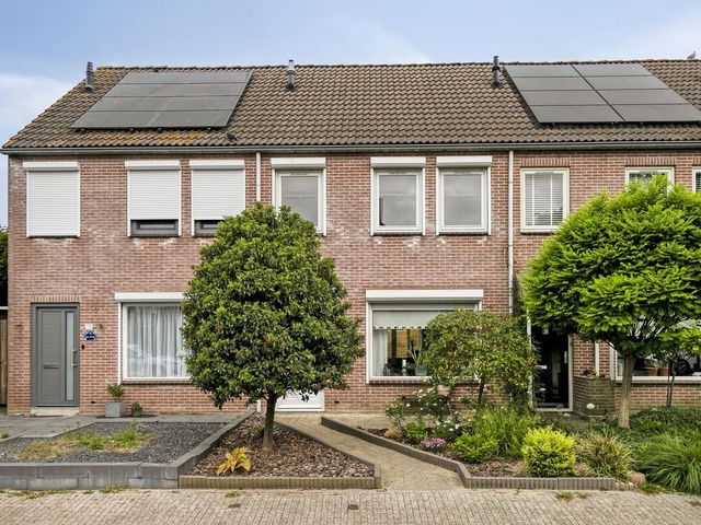 Jan Greshofflaan 11, Kloetinge