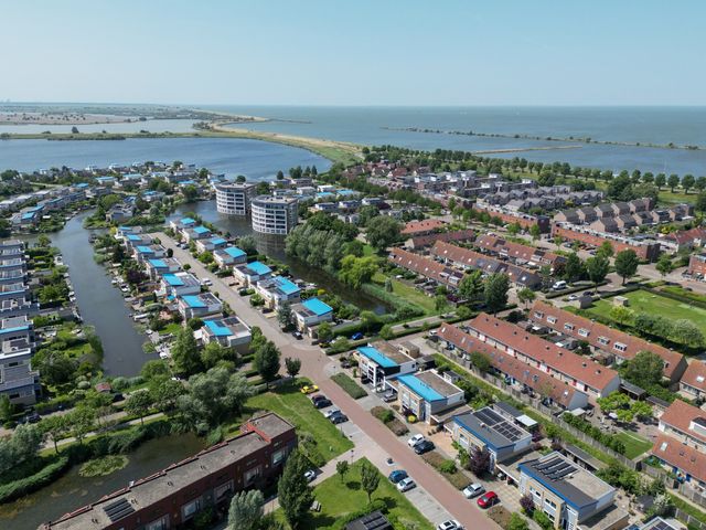 Workumstraat 22, Lelystad