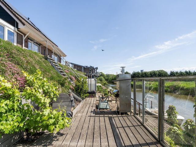 Molendijk 17, Numansdorp
