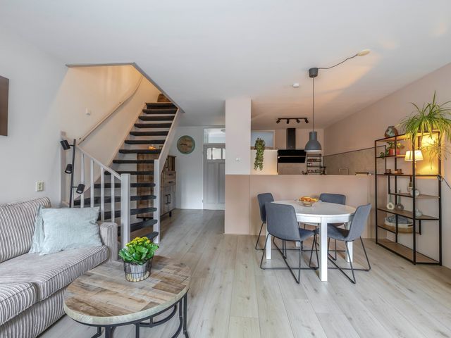 Weidezoom 10, Waddinxveen