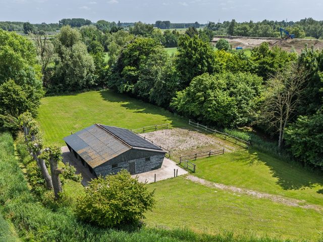 Waalbandijk 110, Heesselt