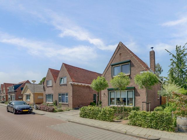 Alexanderstraat 11, Kapelle