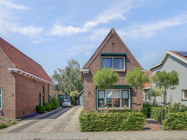 Alexanderstraat 11, Kapelle