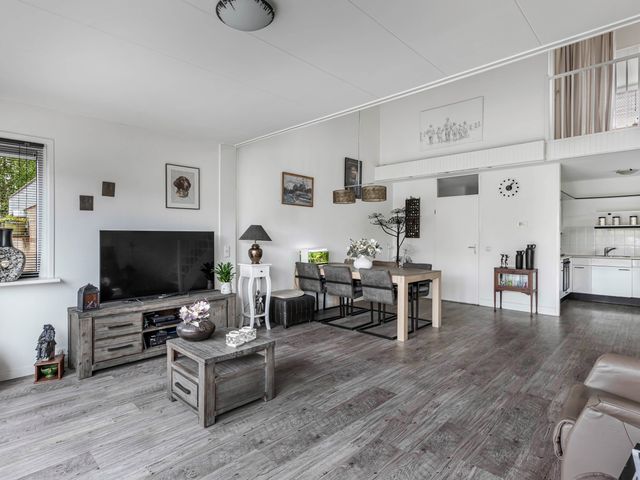 Kemphaan 43, Lemmer
