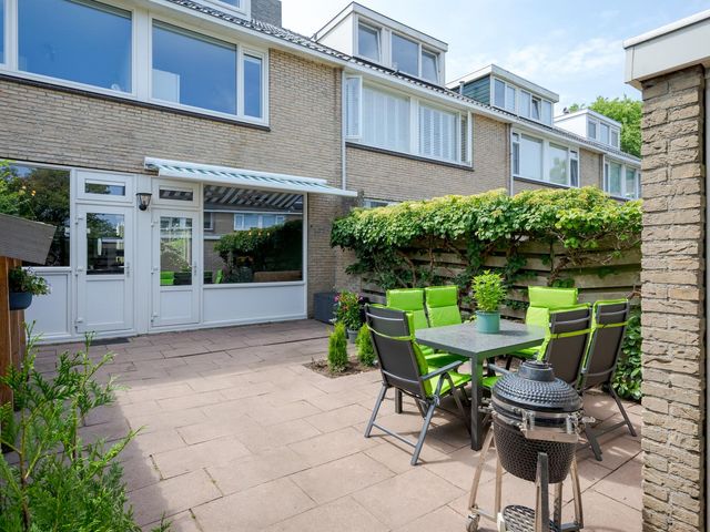 Brucknerlaan 10, Voorschoten