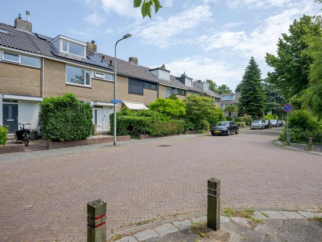 Brucknerlaan 10, Voorschoten