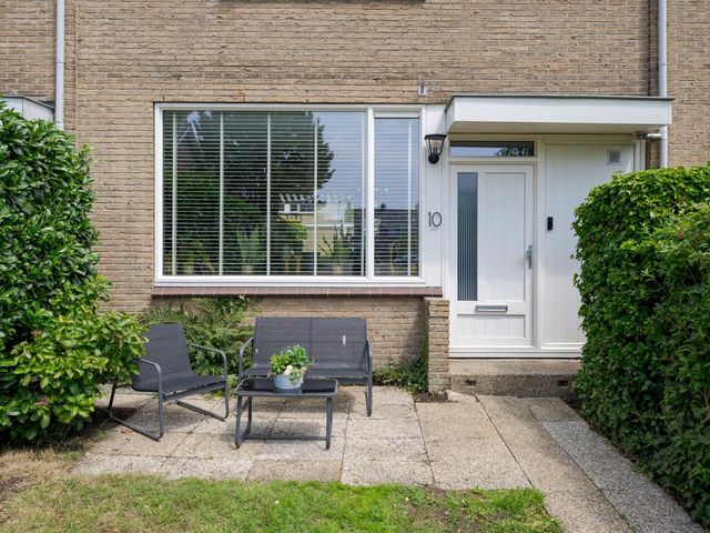 Brucknerlaan 10, Voorschoten