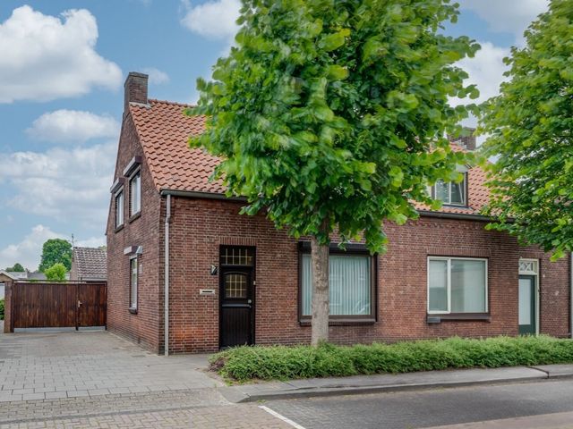 Pastoor Gillisstraat 98, Rijen