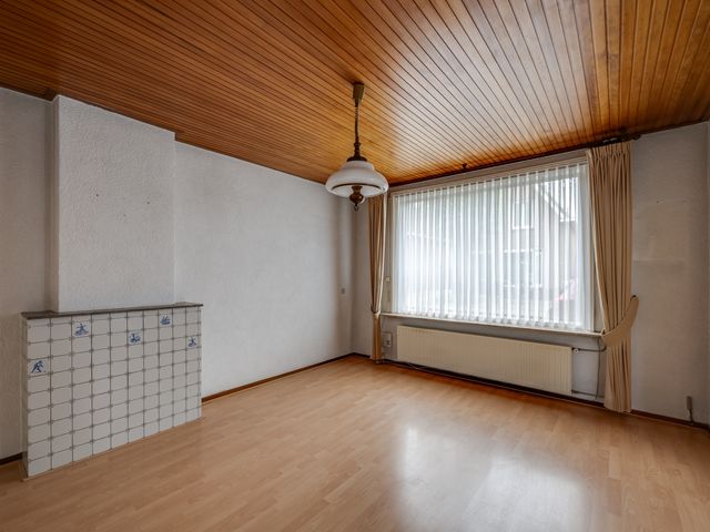 Pastoor Gillisstraat 98, Rijen