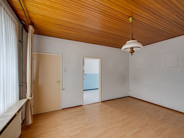 Pastoor Gillisstraat 98, Rijen