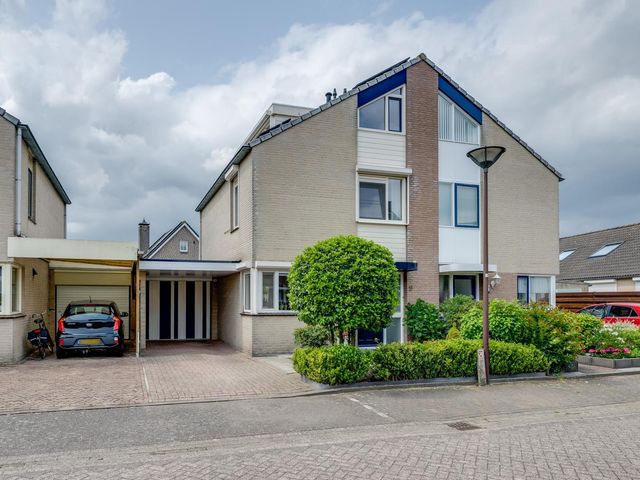 Repinge 9, Hoeven
