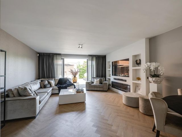 Raadhuisstraat 37, Rucphen