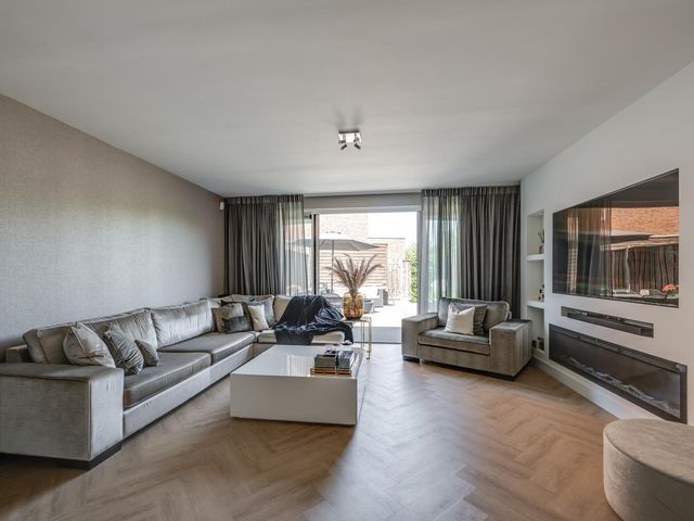 Raadhuisstraat 37, Rucphen