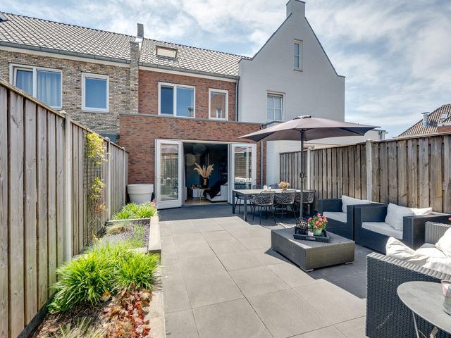 Raadhuisstraat 37, Rucphen