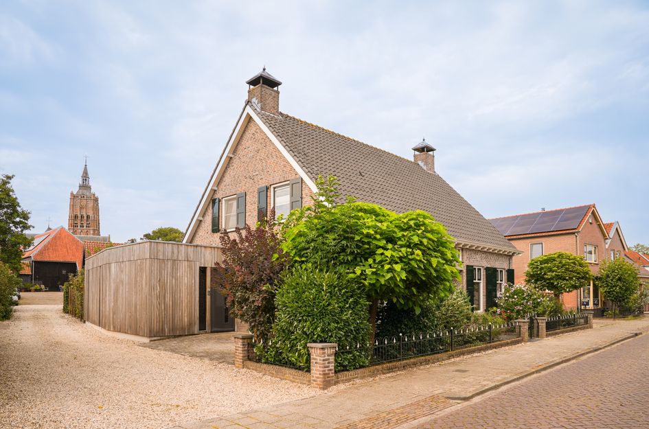 Middelweg 4A
