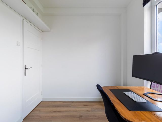 Burgemeester Baumannlaan 90B, Rotterdam