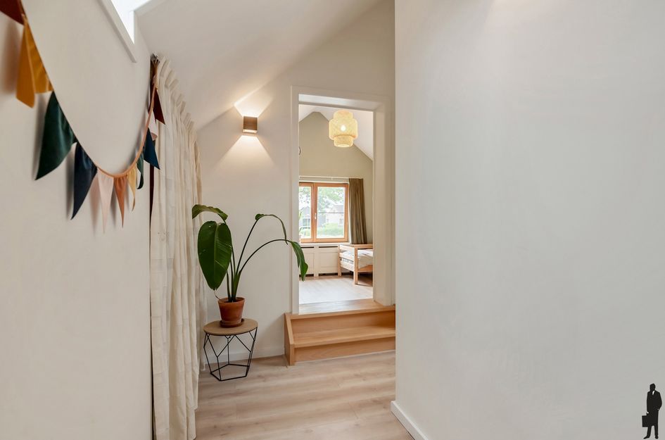 Steenweg op Ravels 183  