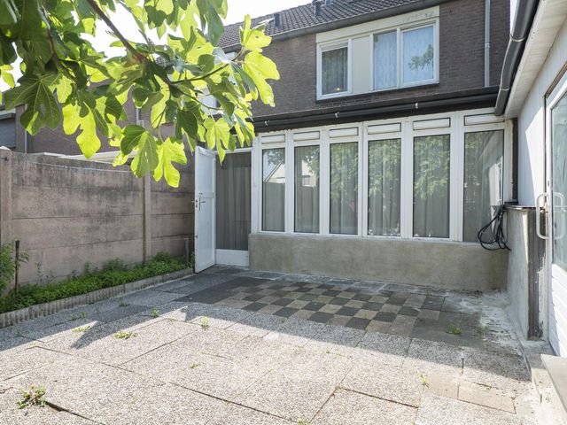 Dinkelstraat 35, Geleen
