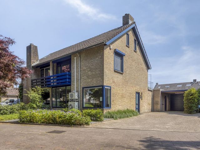 Oranjelaan 16, Baarle-Nassau