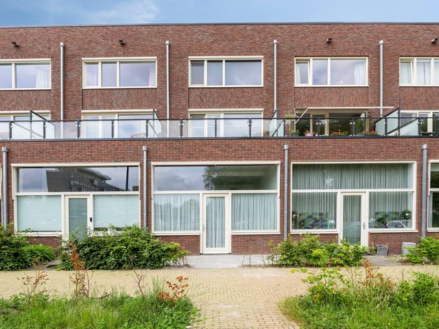 Smedingplein 5, Emmeloord
