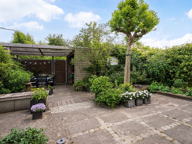 Anne Vondelingplantsoen 1, Naaldwijk
