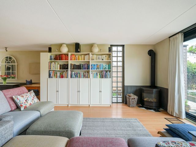 Anne Vondelingplantsoen 1, Naaldwijk