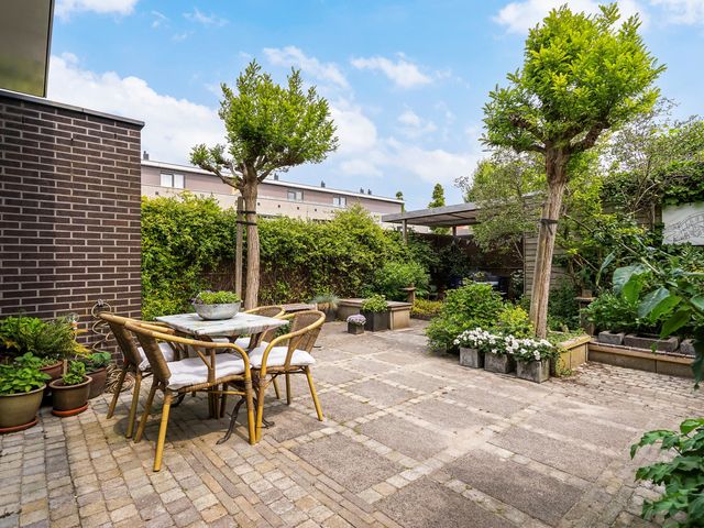 Anne Vondelingplantsoen 1, Naaldwijk