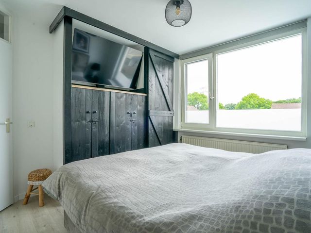 IJsselplein 24, Helmond